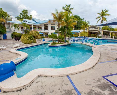The pools casino Haiti